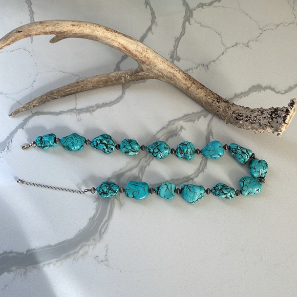 Vintage “Faux Turquoise” Natural Stone Chunky Necklace With Silver Beads - Picture 12 of 12